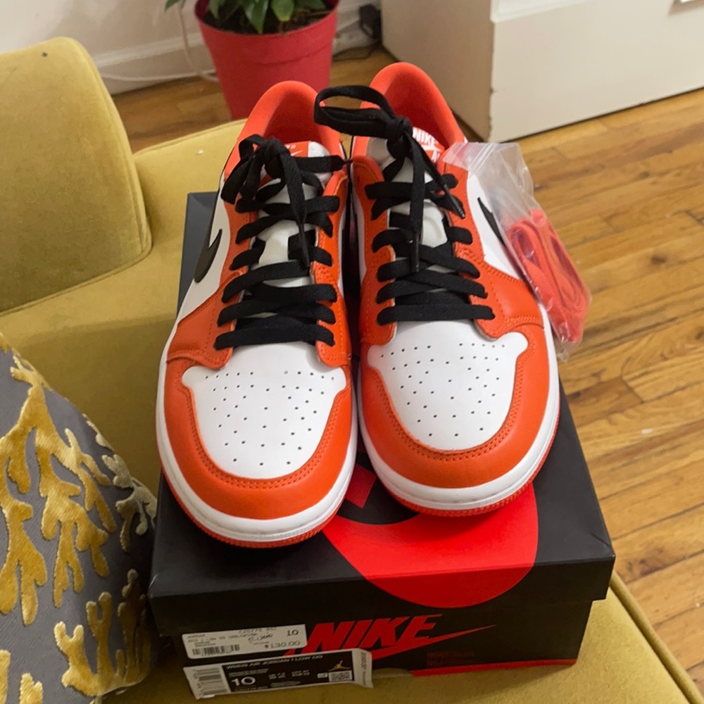 Retro 1 low OG starfish for women size 10 men 8.5